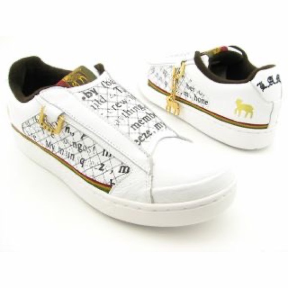 ISO. White 2005  L.A.M.B. Royal Elastics sneakers size 7.5 - Picture 3 of 4